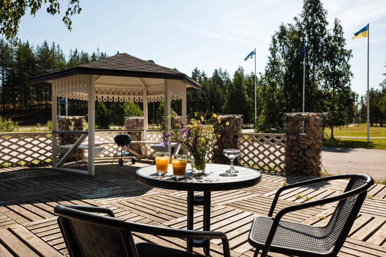 Hotel Boreas Рованіемі Екстер'єр фото
